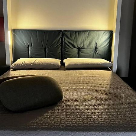Urban House - Comfy Flat Navigli Milan Center Διαμέρισμα Εξωτερικό φωτογραφία