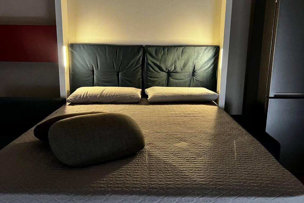 Urban House - Comfy Flat Navigli Milan Center Διαμέρισμα Εξωτερικό φωτογραφία