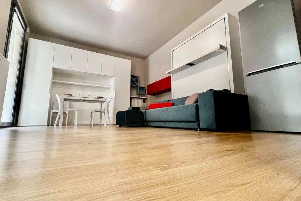 Urban House - Comfy Flat Navigli Milan Center Διαμέρισμα Εξωτερικό φωτογραφία