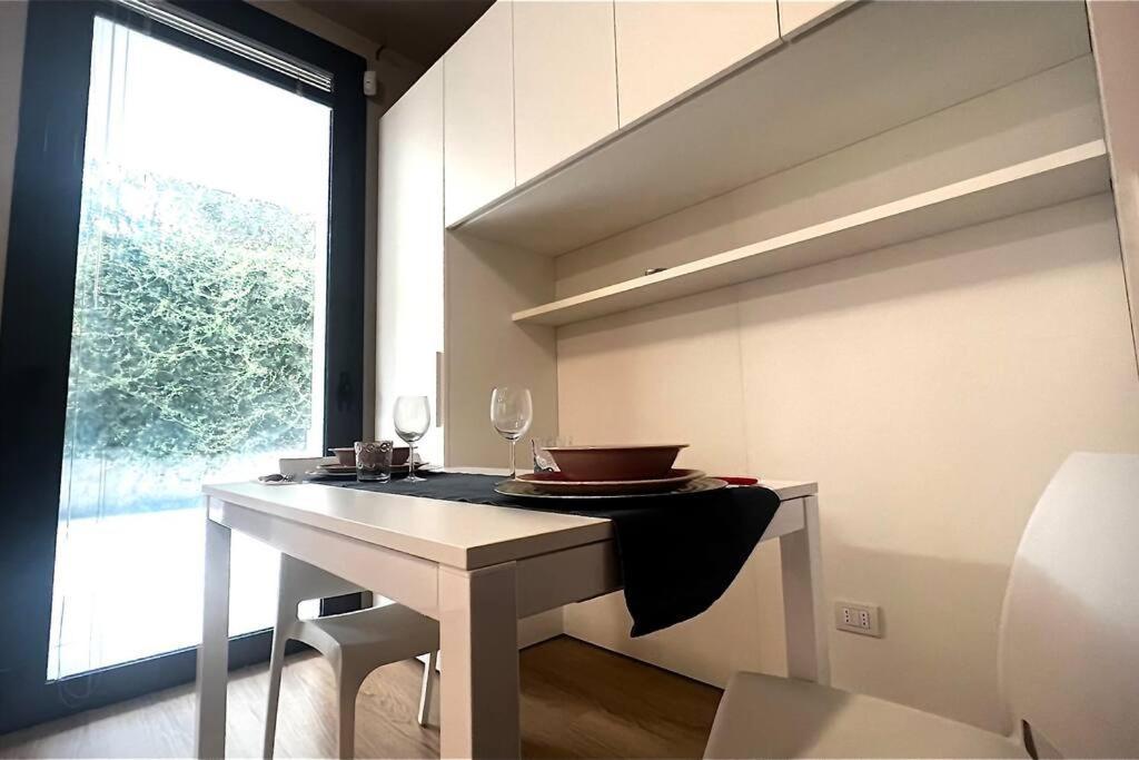 Urban House - Comfy Flat Navigli Milan Center Διαμέρισμα Εξωτερικό φωτογραφία