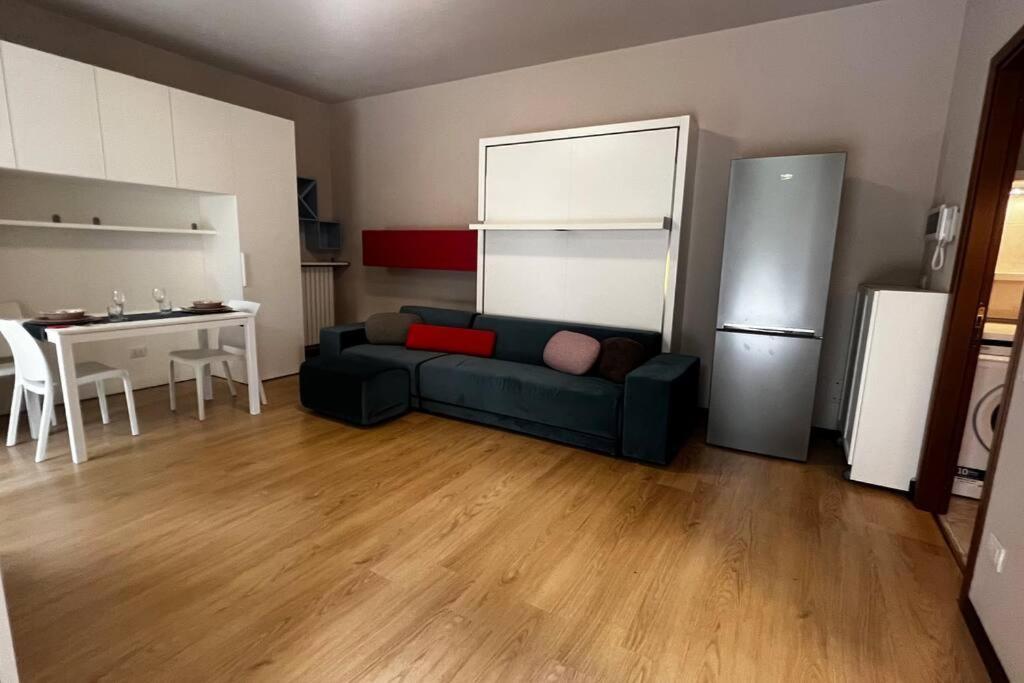 Urban House - Comfy Flat Navigli Milan Center Διαμέρισμα Εξωτερικό φωτογραφία