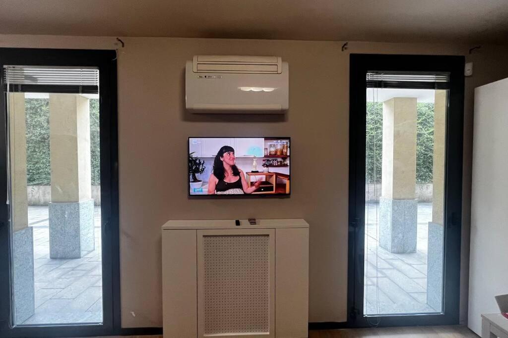 Urban House - Comfy Flat Navigli Milan Center Διαμέρισμα Εξωτερικό φωτογραφία